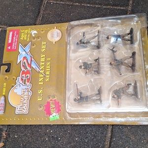 2000 32x 21st century toys series 1